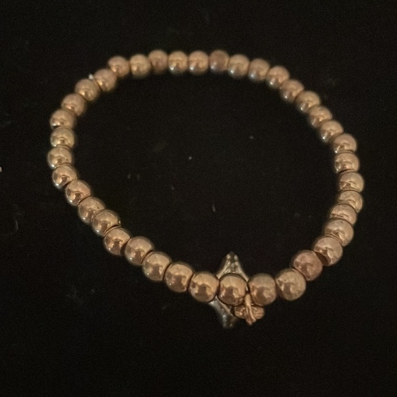 6” golden beaded stackable stretch bracelet with Eiffel Tower pendant & 39 beads - Picture 3 of 11